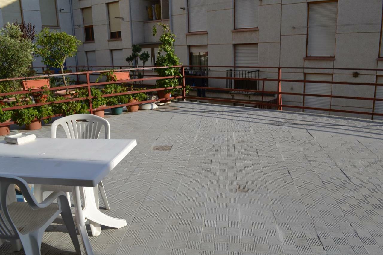 Apartamento Puerta Del Pirineo Sabiñánigo Exterior foto
