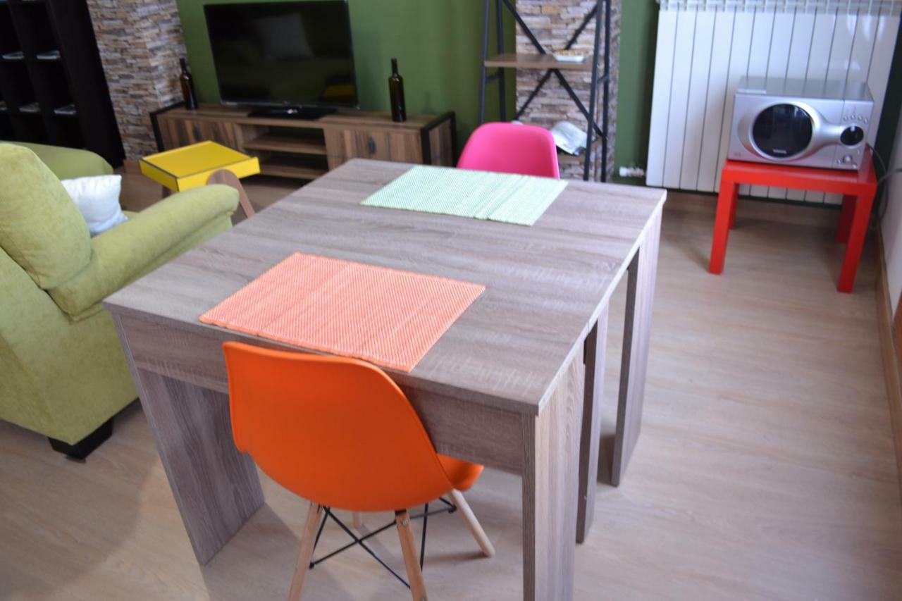 Apartamento Puerta Del Pirineo Sabiñánigo Exterior foto